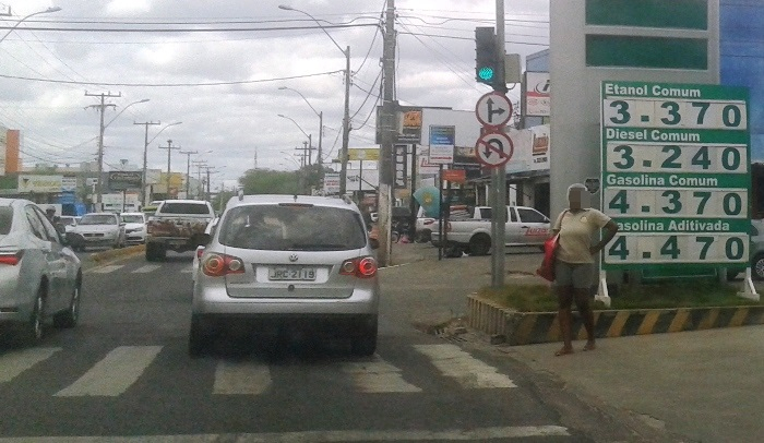 Gasolina em Feira de Santana e BR 116 está mais caro que na região do sisal; diferença pode chegar a R$ 0,40 por litro