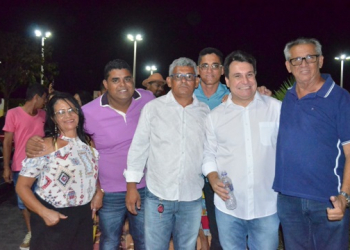 São Domingos II – Durante inauguração da Praça José Vitalino, Grupo Izaque Pinheiro recebe importantes adesões