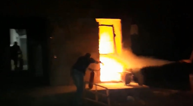 Ichu – Incêndio em depósito de lixo no Hospital Municipal assusta funcionários e população