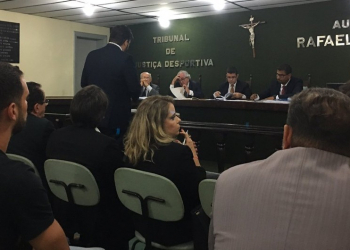 Caso Ba-Vi: Mancini é absolvido; Kanu, Vinícius e mais cinco pegam gancho
