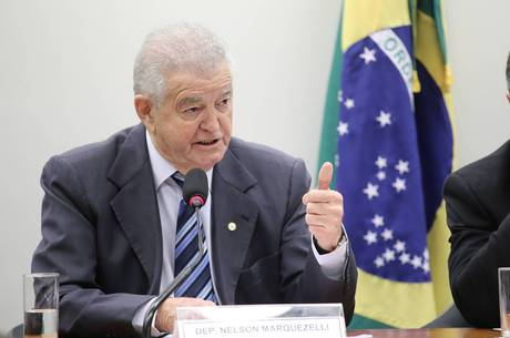 Lei da Ficha Limpa pode ser alterada e salvar políticos de cassação