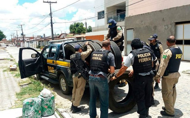 PRF e PF desarticulam quadrilha de roubo de pneus que atuava em rodovias da Bahia