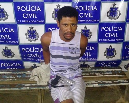 Homem é assassinado menos de 24 horas após ser preso com simulacro de arma de fogo em Cipó