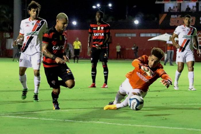 Depois de quase três meses Vitória volta a vencer no Barradão