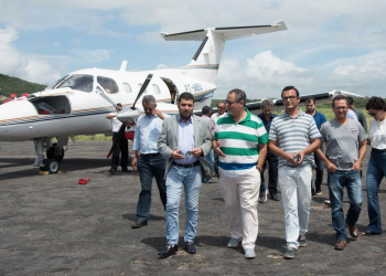 Ministro da Indústria, Comércio Exterior e Serviços vai a Jacobina participar de velório de um tio