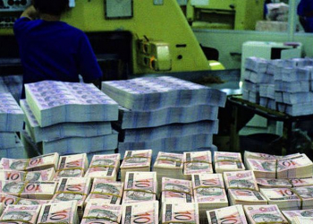 Polícia Federal cumpre mandados por fraudes na Casa da Moeda