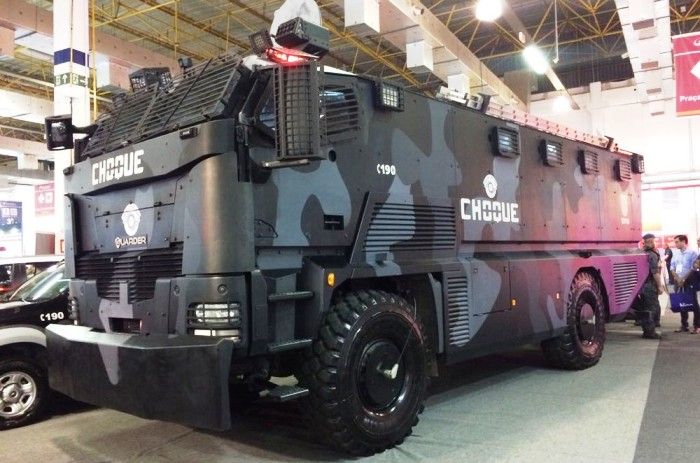 SP – Blindado de 18 toneladas: saiba como é o caminhão do Choque da Polícia Militar