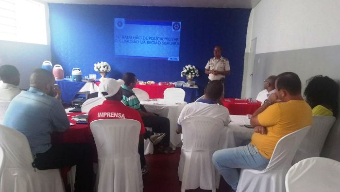 Serrinha – 16º Batalhão reúne imprensa para um evento denominado ” “Conversa com o Comandante.”