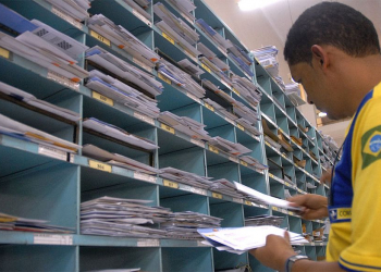 Trabalhadores dos Correios encerram greve