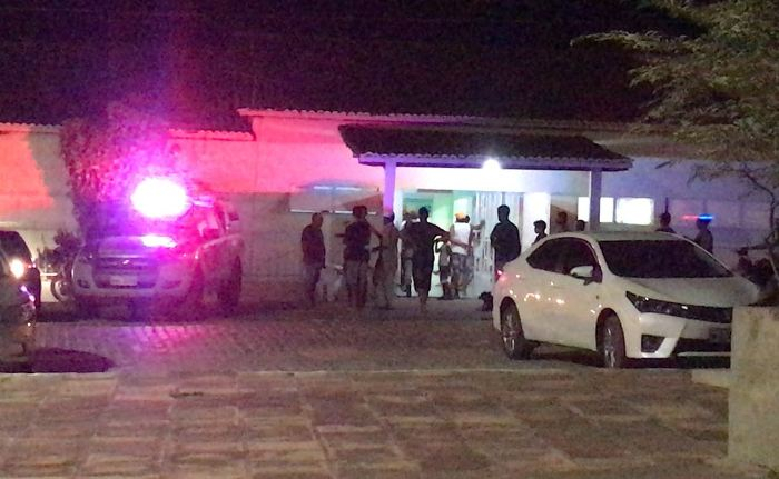 Suposto falso médico é flagrado no Hospital Municipal de Riachão e foge pelos fundos para não ser preso
