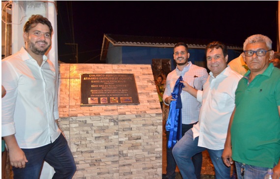 São Domingos – Prefeito Izaque Júnior inaugura novo conjunto habitacional com 40 casas