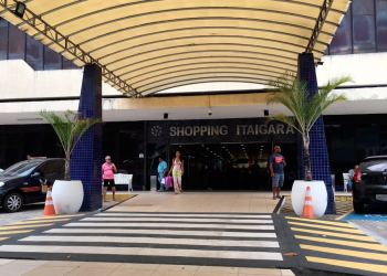 Assaltantes vestidos de operários roubam malotes do BB em shopping