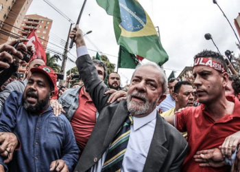 Derrotado no STJ, Lula diz que levará candidatura ‘até as últimas consequências’
