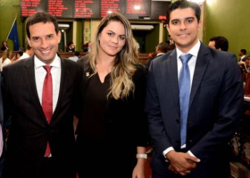 Vereadora de Valente cria grupo no WhatsApp com colegas para apoiar candidatura de Neto