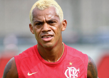 Marcelinho Paraíba sofre AVC e é internado em Campina Grande