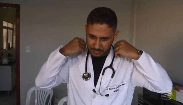 Com convite pronto, estudante de medicina é impedido de se formar após ser acusado de fraude em cotas na BA