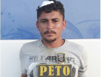 Araci – PM localiza individuo dentro casa de cachorro depois de esfaquear comerciante