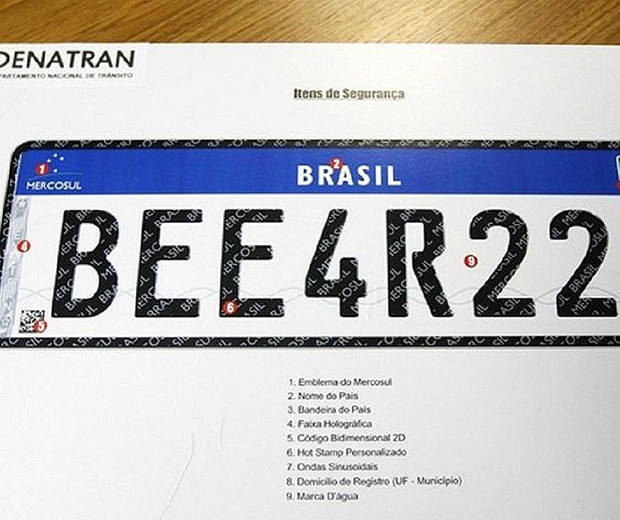 Veículos registrados no Brasil terão de trocar placas para seguir o padrão Mercosul