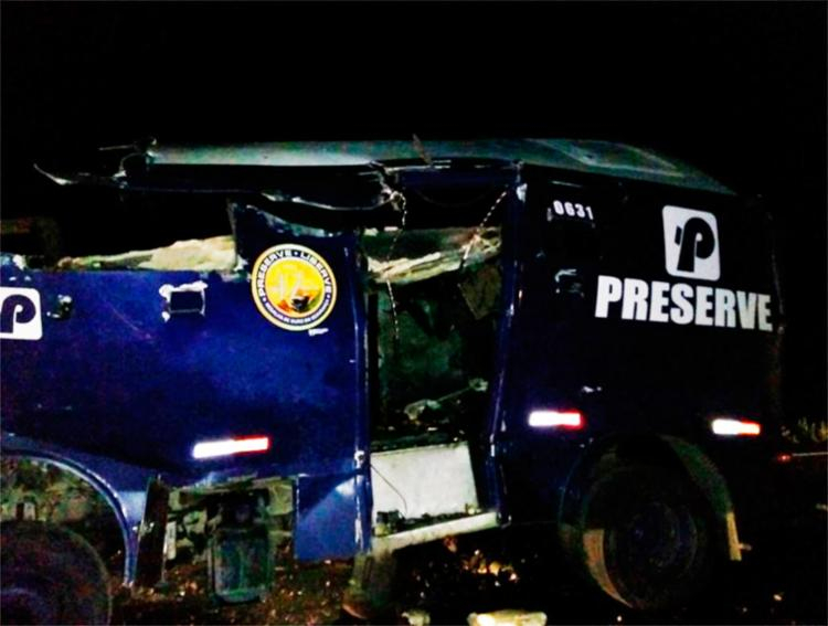 Carro-forte é interceptado e explodido por criminosos no norte da Bahia