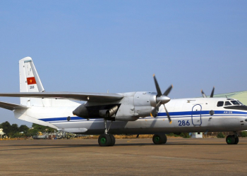 Avião russo cai na Síria e deixa mortos