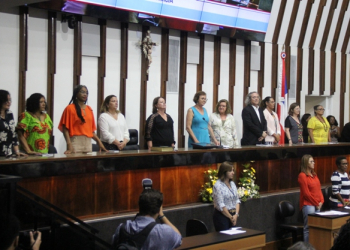 Salvador – Sessão Especial e lançamento de livro marcaram a abertura do Março Mulher na ALBA