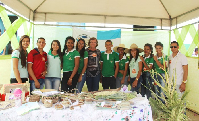 Lei de autoria de Neusa beneficia estudantes de Escolas Agrícolas com Primeiro Emprego