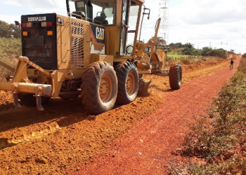 Mirangaba: Pavimentação de trecho da estrada de Taquarendi começa em breve, garantem governador e deputado