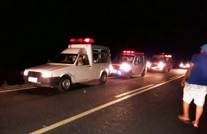 Coité – Anjos da Vida adquire ambulância fruto da venda de feijoada