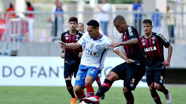 Brasileirão: Bahia abusa de perder gols e não passa do empate em 0 a 0 com Atlético Paranaense