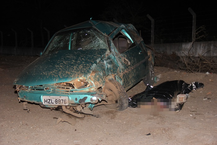 Coité – Liderança de bairro morre vítima de capotamento na BA 409; carona ficou ferido