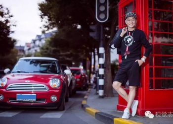 Chinês de 68 anos chama a atenção com aparência jovem