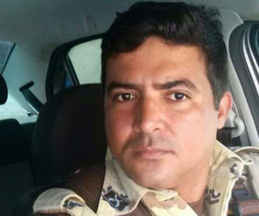 Comandante da CEOPAC de Sergipe é morto a tiros dentro de carro