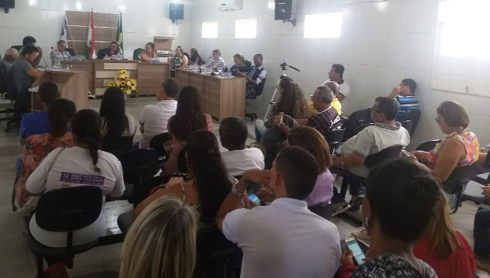 Ichu – Comissão de Saúde realiza audiência pública para discutir situação do Hospital que está faltando médicos