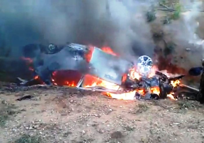 Mulher morre carbonizada em acidente na Estrada do Feijão