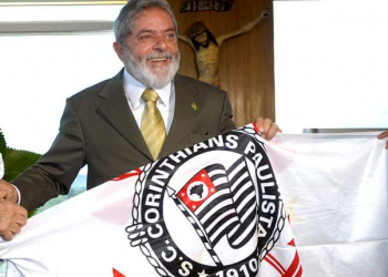 PF autoriza TV em cela e Lula deve assistir ao jogo do Corinthians