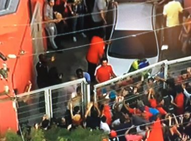 Militantes impedem Lula de sair do sindicato dos metalúrgicos do ABC