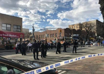 Polícia de Nova York confunde cano com arma e mata homem negro