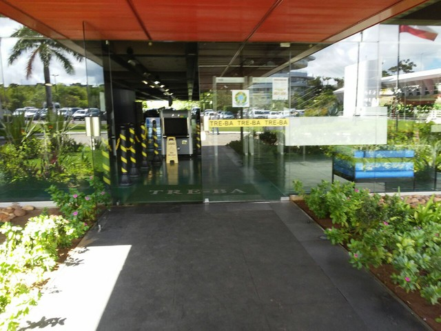 TRE-BA abre processo seletivo de estágio para vagas de nível médio e superior; inscrições são gratuitas