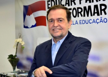 Pinheiro decide permanecer na Secretaria da Educação do Estado