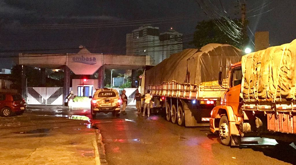 Caminhões de abastecimento são escoltados por Cipe Nordeste