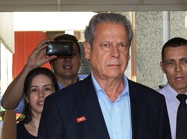 Justiça determina prisão do ex-ministro José Dirceu