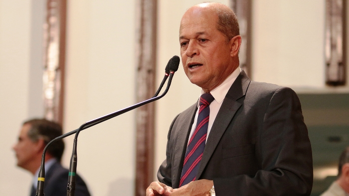 Deputado propõe mudança do nome de estação do metrô do aeroporto para 2 de Julho