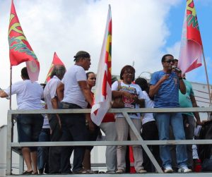 Salvador –  Professores da rede estadual fazem manifestação em frente à SAEB nesta terça-feira (22)
