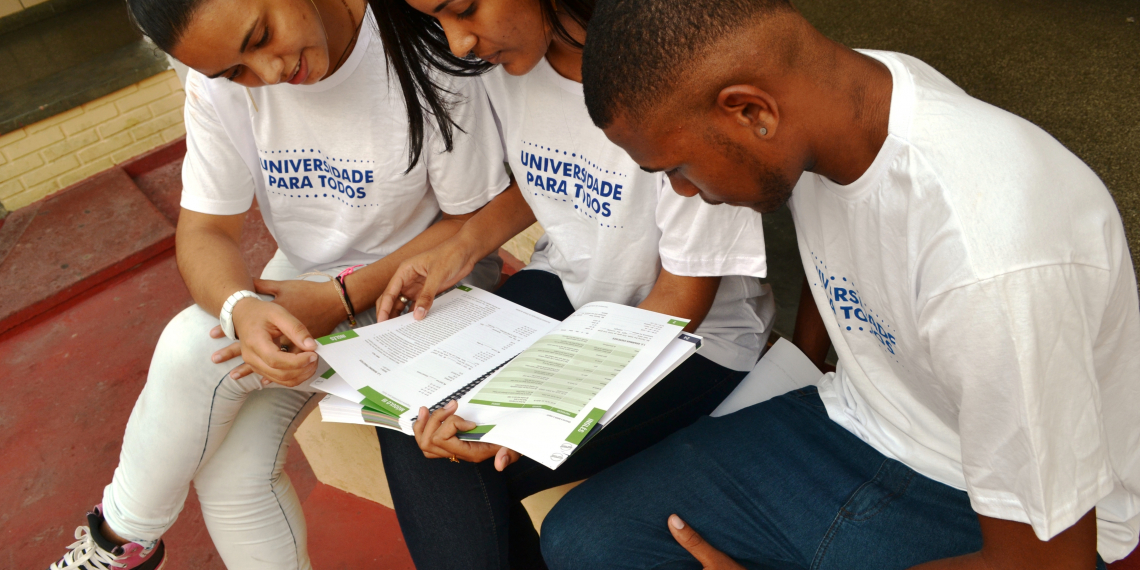 Começam nesta quarta-feira as inscrições para o curso pré-vestibular Universidade para Todos