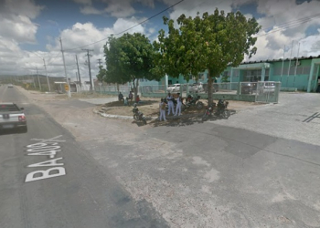 Mulher morre atropelada depois de se jogar na frente de ônibus em Serrinha