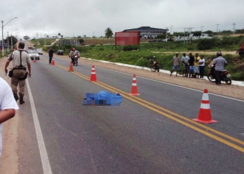 Mulher morre em acidente de moto  na BA 409 quando se dirigia para o trabalho