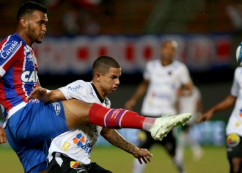 Bahia volta a empatar de 0 a 0 em casa, mas garante vaga nas semifinais da Copa do Nordeste