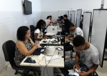 TRE emite certidão para quem perdeu prazo de regularização do título de eleitor