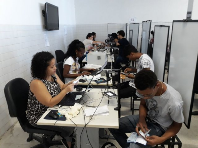 TRE emite certidão para quem perdeu prazo de regularização do título de eleitor