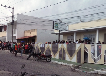 Cartório Eleitoral de Coité recebe cerca de 250 pessoas no último dia para fazer ou transferir titulo para outro domicilio